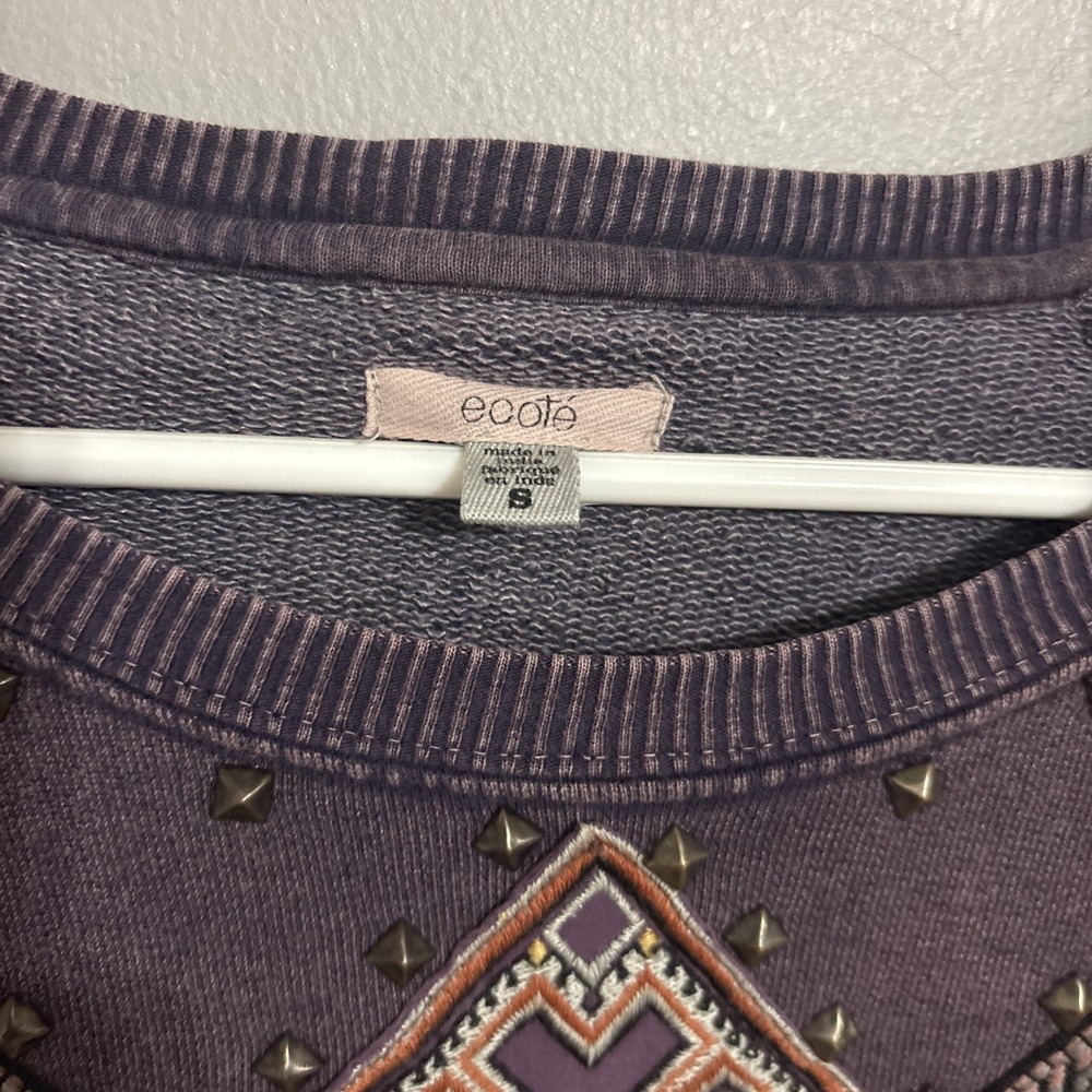 ECOTE | URBAN OUTFITTERS | Distress Washed Embroidered Studded Boho Sweatshirt S - Picture 2 of 8